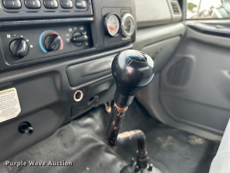 image for item EG0756 2008 Ford F750 Super Duty  utility / service truck