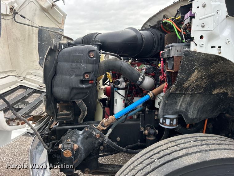 image for item EG0756 2008 Ford F750 Super Duty  utility / service truck