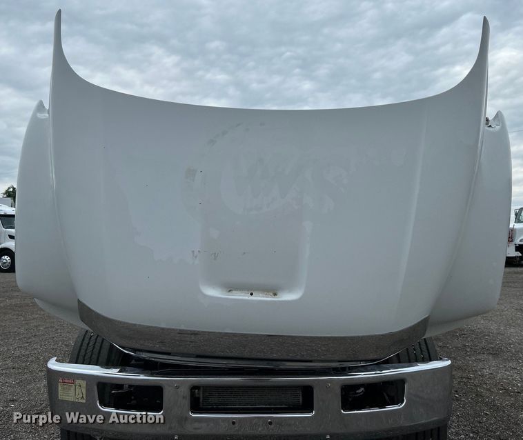 image for item EG0756 2008 Ford F750 Super Duty  utility / service truck