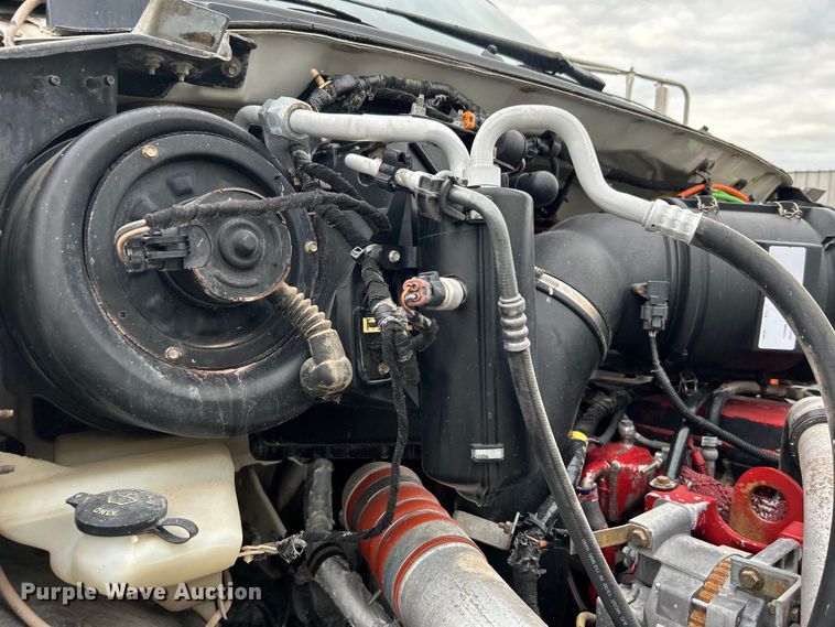 image for item EG0756 2008 Ford F750 Super Duty  utility / service truck