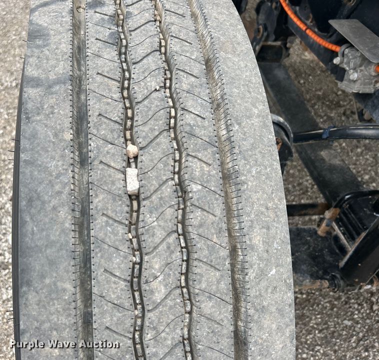 image for item EG0756 2008 Ford F750 Super Duty  utility / service truck