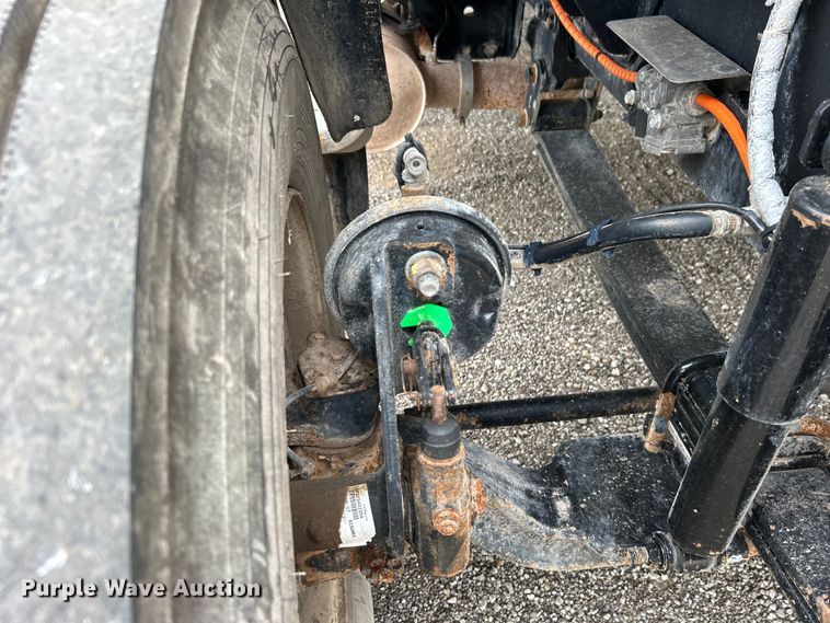 image for item EG0756 2008 Ford F750 Super Duty  utility / service truck