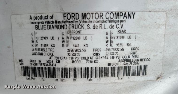 image for item EG0756 2008 Ford F750 Super Duty  utility / service truck