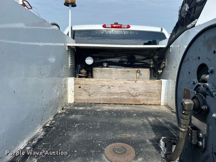 image for item EG0761 2012 Chevrolet  Silverado 2500HD Ext. Cab utility bed pickup truck