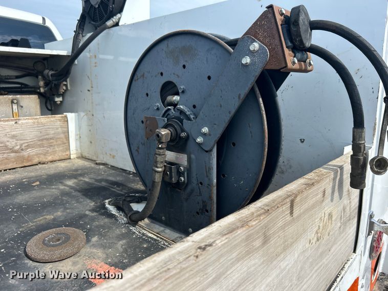 image for item EG0761 2012 Chevrolet  Silverado 2500HD Ext. Cab utility bed pickup truck