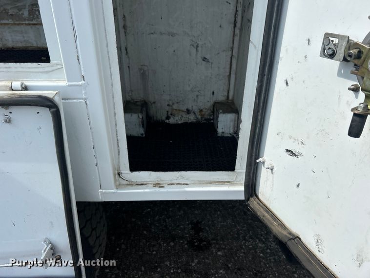 image for item EG0761 2012 Chevrolet  Silverado 2500HD Ext. Cab utility bed pickup truck