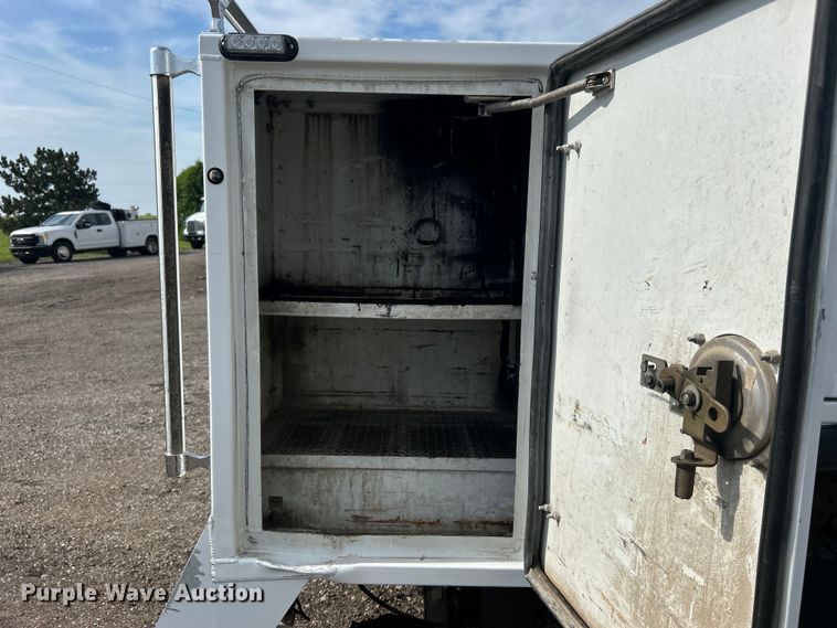 image for item EG0761 2012 Chevrolet  Silverado 2500HD Ext. Cab utility bed pickup truck