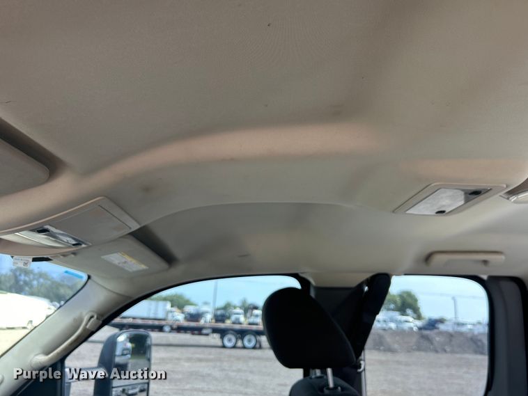 image for item EG0761 2012 Chevrolet  Silverado 2500HD Ext. Cab utility bed pickup truck