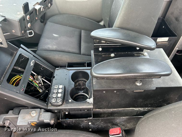 image for item EG0761 2012 Chevrolet  Silverado 2500HD Ext. Cab utility bed pickup truck