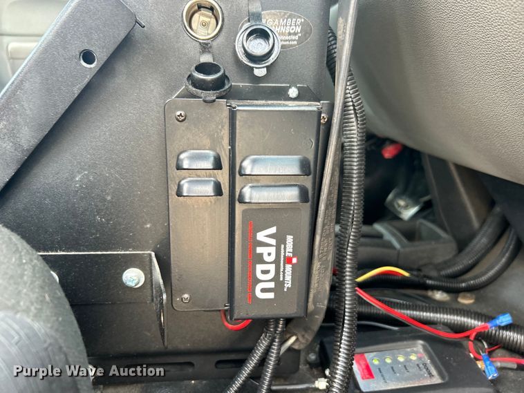 image for item EG0761 2012 Chevrolet  Silverado 2500HD Ext. Cab utility bed pickup truck