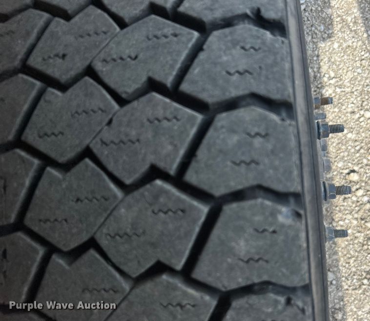 image for item EG0761 2012 Chevrolet  Silverado 2500HD Ext. Cab utility bed pickup truck