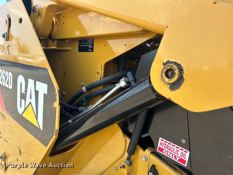 image for item EG0766 2016 Caterpillar  262D skid steer loader