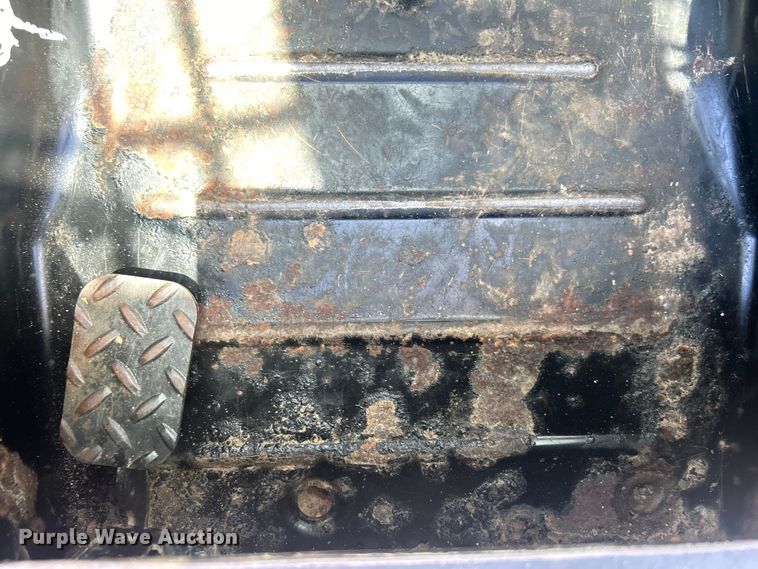 image for item EG0766 2016 Caterpillar  262D skid steer loader