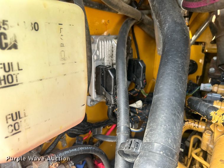 image for item EG0766 2016 Caterpillar  262D skid steer loader