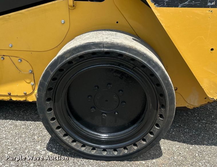 image for item EG0766 2016 Caterpillar  262D skid steer loader