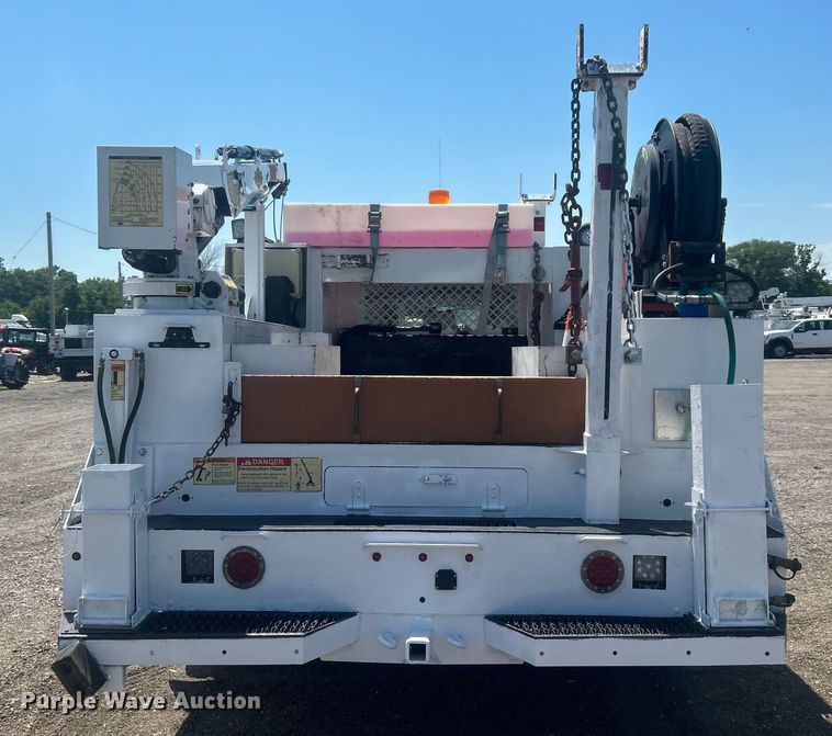 image for item EG0771 2016 Ford F550 Super Duty  Crew Cab utility / service truck