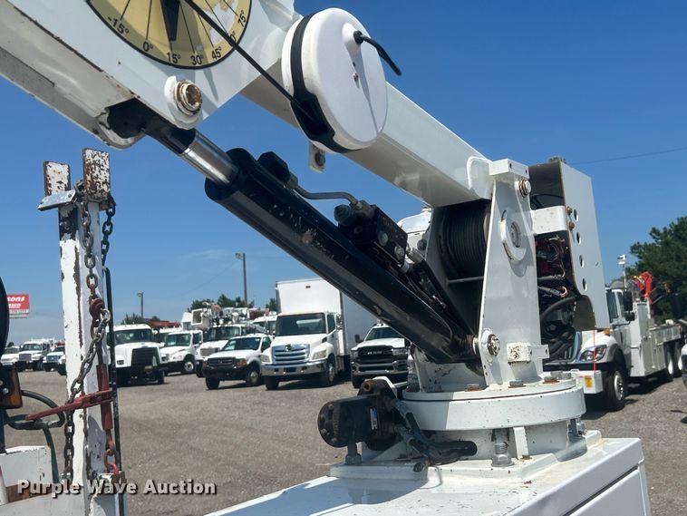 image for item EG0771 2016 Ford F550 Super Duty  Crew Cab utility / service truck