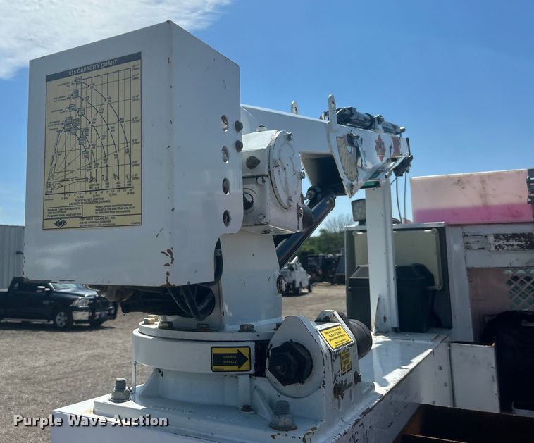 image for item EG0771 2016 Ford F550 Super Duty  Crew Cab utility / service truck