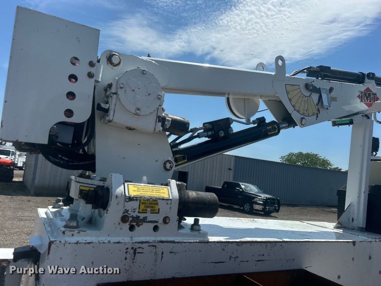 image for item EG0771 2016 Ford F550 Super Duty  Crew Cab utility / service truck