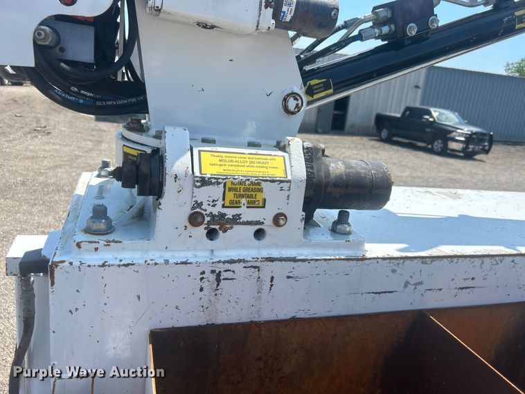 image for item EG0771 2016 Ford F550 Super Duty  Crew Cab utility / service truck