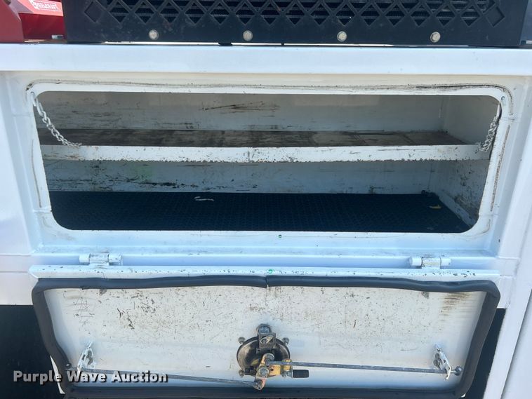 image for item EG0771 2016 Ford F550 Super Duty  Crew Cab utility / service truck