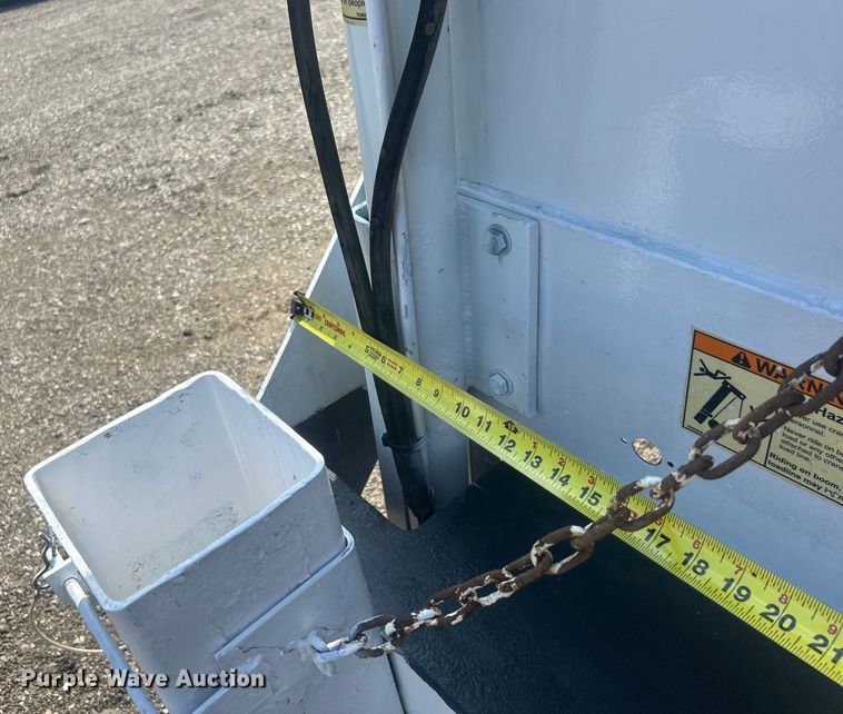 image for item EG0771 2016 Ford F550 Super Duty  Crew Cab utility / service truck