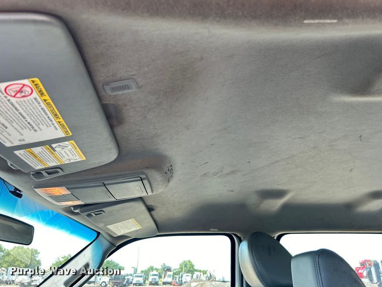 image for item EG0771 2016 Ford F550 Super Duty  Crew Cab utility / service truck