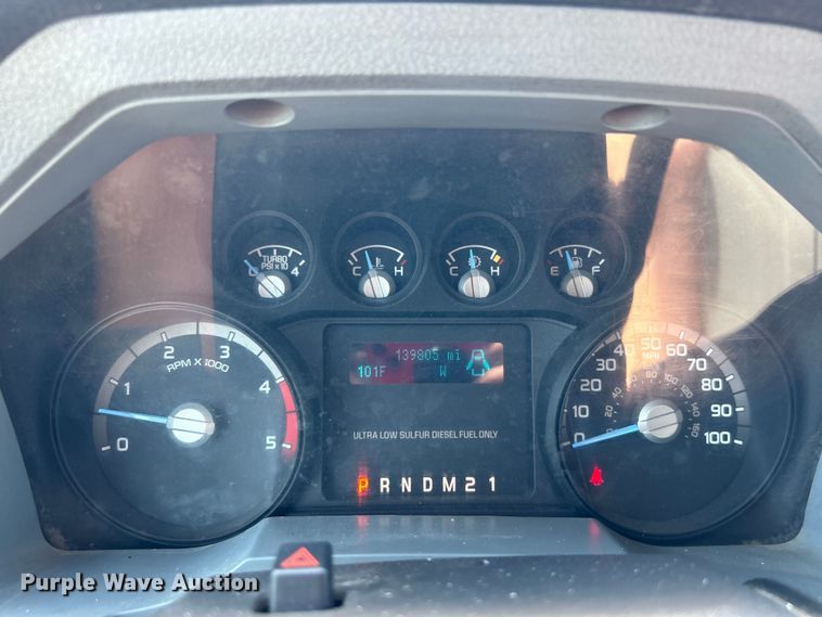 image for item EG0771 2016 Ford F550 Super Duty  Crew Cab utility / service truck