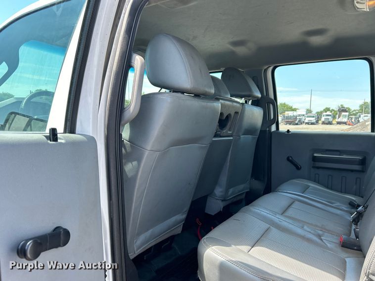 image for item EG0771 2016 Ford F550 Super Duty  Crew Cab utility / service truck