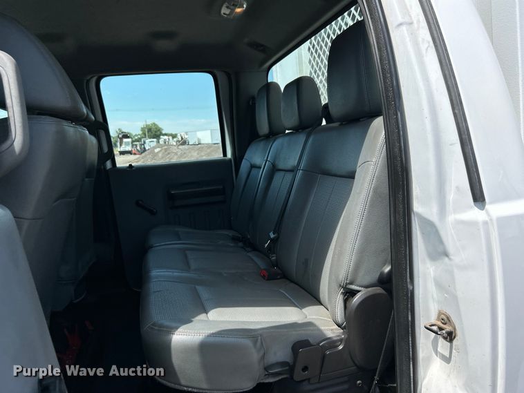 image for item EG0771 2016 Ford F550 Super Duty  Crew Cab utility / service truck