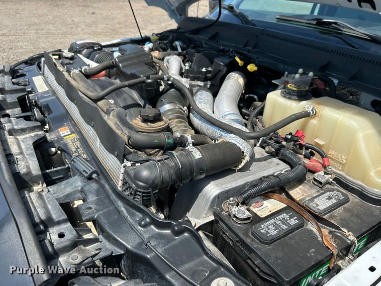 image for item EG0771 2016 Ford F550 Super Duty  Crew Cab utility / service truck