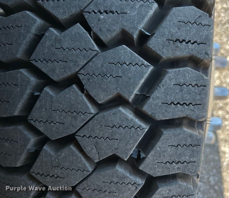 image for item EG0771 2016 Ford F550 Super Duty  Crew Cab utility / service truck