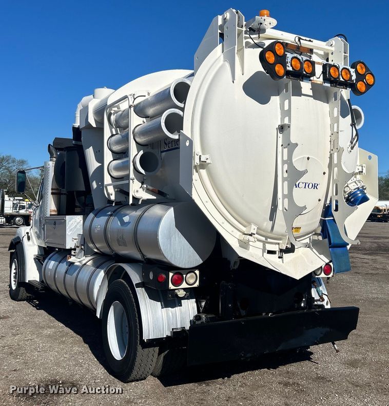 image for item EG1421 2000 Sterling L-Line sewer jetter truck