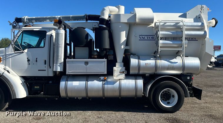 image for item EG1421 2000 Sterling L-Line sewer jetter truck