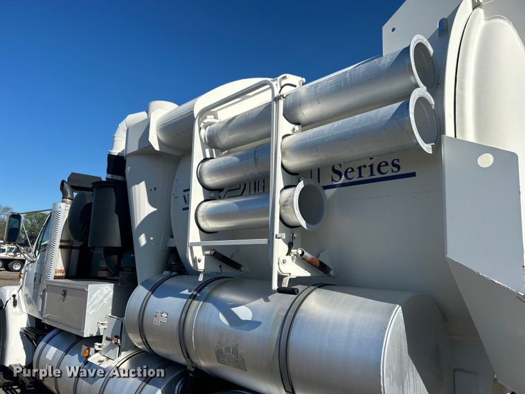 image for item EG1421 2000 Sterling L-Line sewer jetter truck