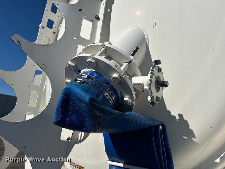 image for item EG1421 2000 Sterling L-Line sewer jetter truck