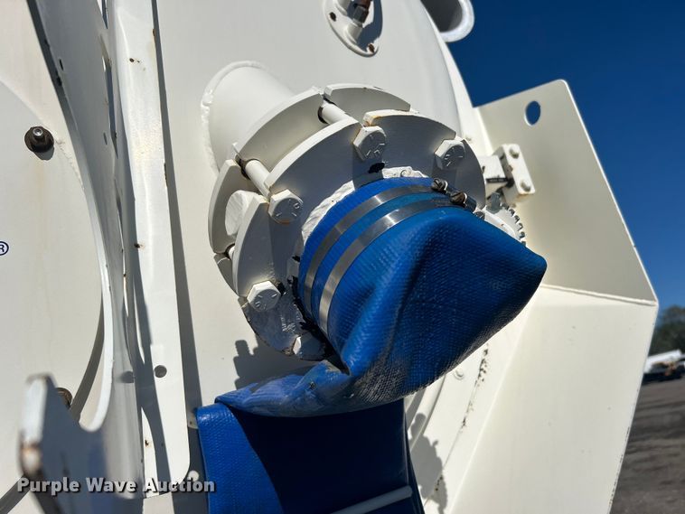 image for item EG1421 2000 Sterling L-Line sewer jetter truck