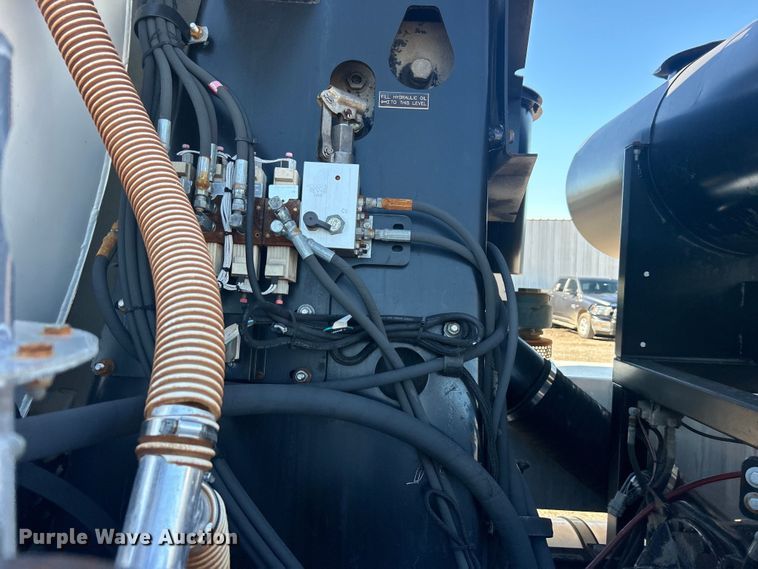 image for item EG1421 2000 Sterling L-Line sewer jetter truck