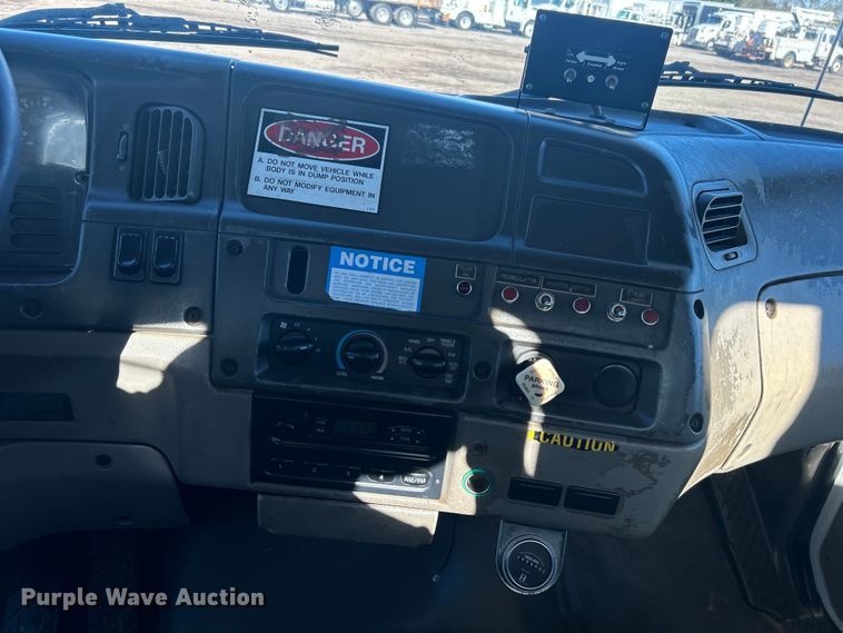 image for item EG1421 2000 Sterling L-Line sewer jetter truck