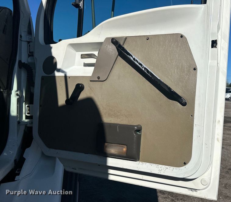 image for item EG1421 2000 Sterling L-Line sewer jetter truck