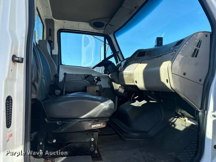 image for item EG1421 2000 Sterling L-Line sewer jetter truck