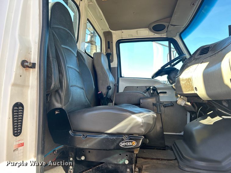 image for item EG1421 2000 Sterling L-Line sewer jetter truck