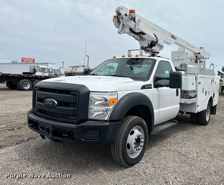 image for item EG1490 2013 Ford F450 Super Duty bucket truck
