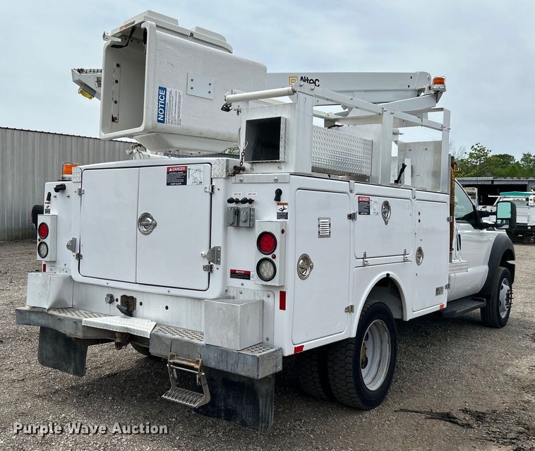 image for item EG1490 2013 Ford F450 Super Duty bucket truck