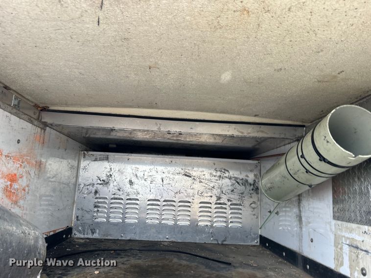 image for item EG1490 2013 Ford F450 Super Duty bucket truck