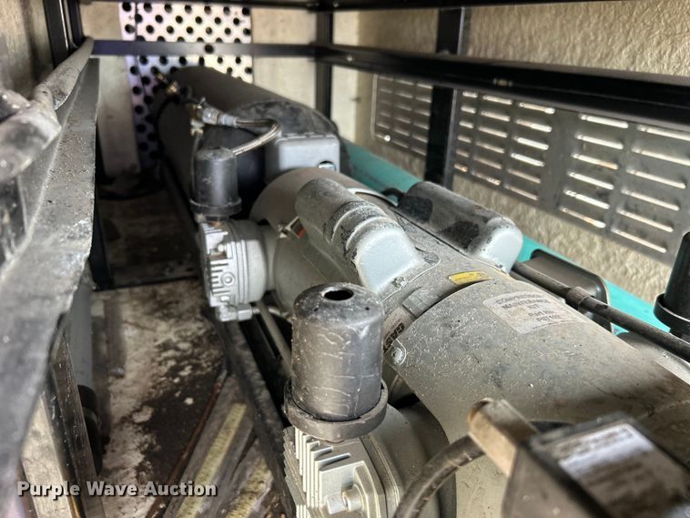 image for item EG1490 2013 Ford F450 Super Duty bucket truck