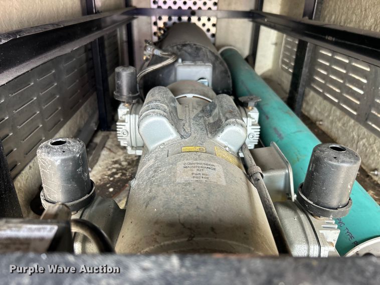 image for item EG1490 2013 Ford F450 Super Duty bucket truck