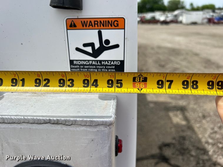 image for item EG1490 2013 Ford F450 Super Duty bucket truck