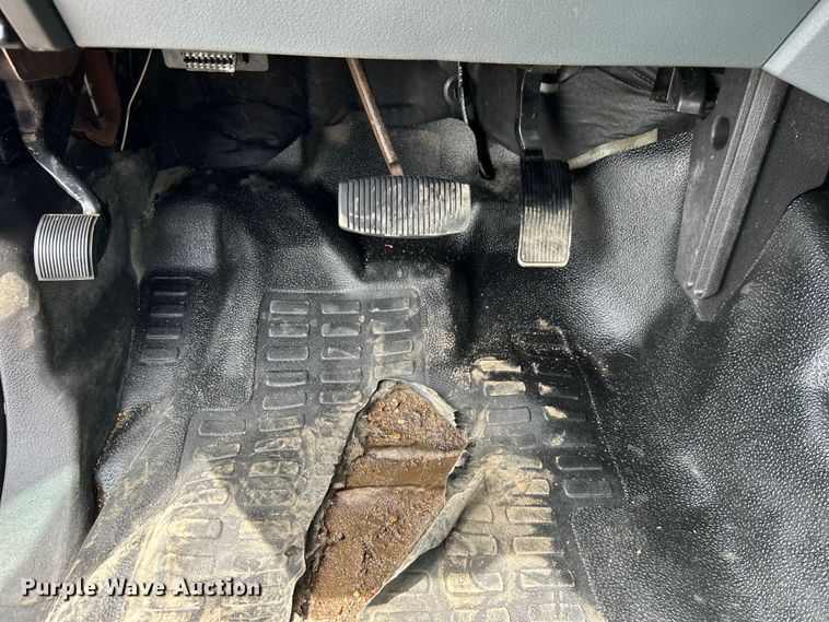 image for item EG1490 2013 Ford F450 Super Duty bucket truck