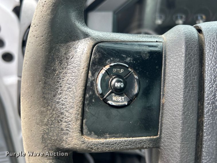 image for item EG1490 2013 Ford F450 Super Duty bucket truck